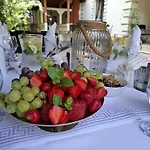 Dworek Zloty Rog Hotel I Restauracja